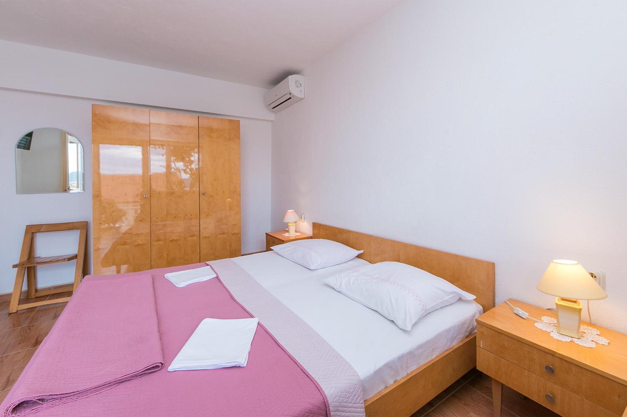 Apartments&rooms by the sea Brela, Makarska - 2752 Rum bild