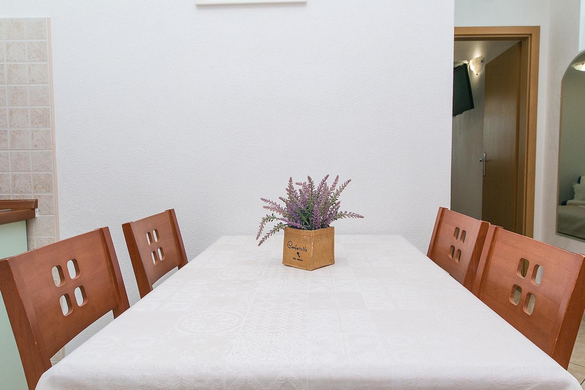 Apartments&rooms by the sea Brela, Makarska - 2752 Rum bild