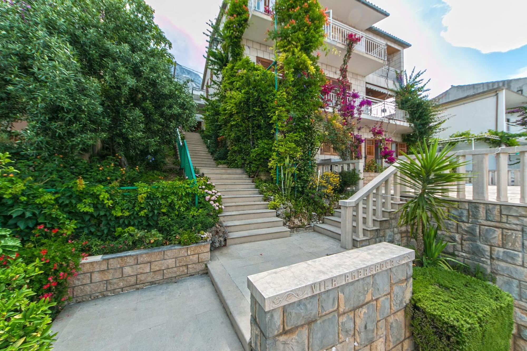 Apartments&rooms by the sea Brela, Makarska - 2752 Exteriör bild