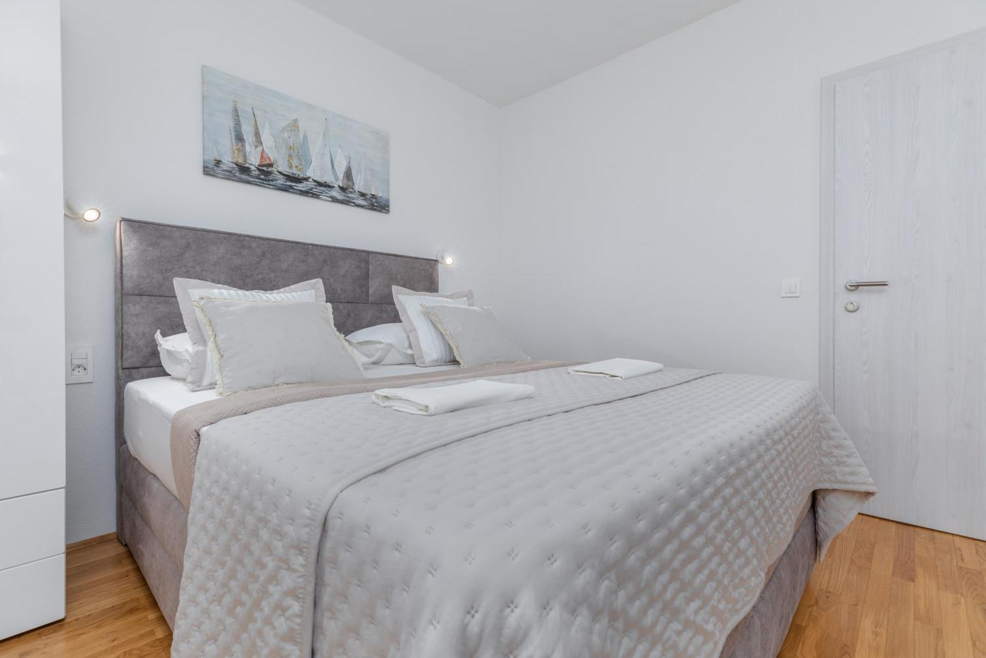 Apartments&rooms by the sea Brela, Makarska - 2752 Rum bild